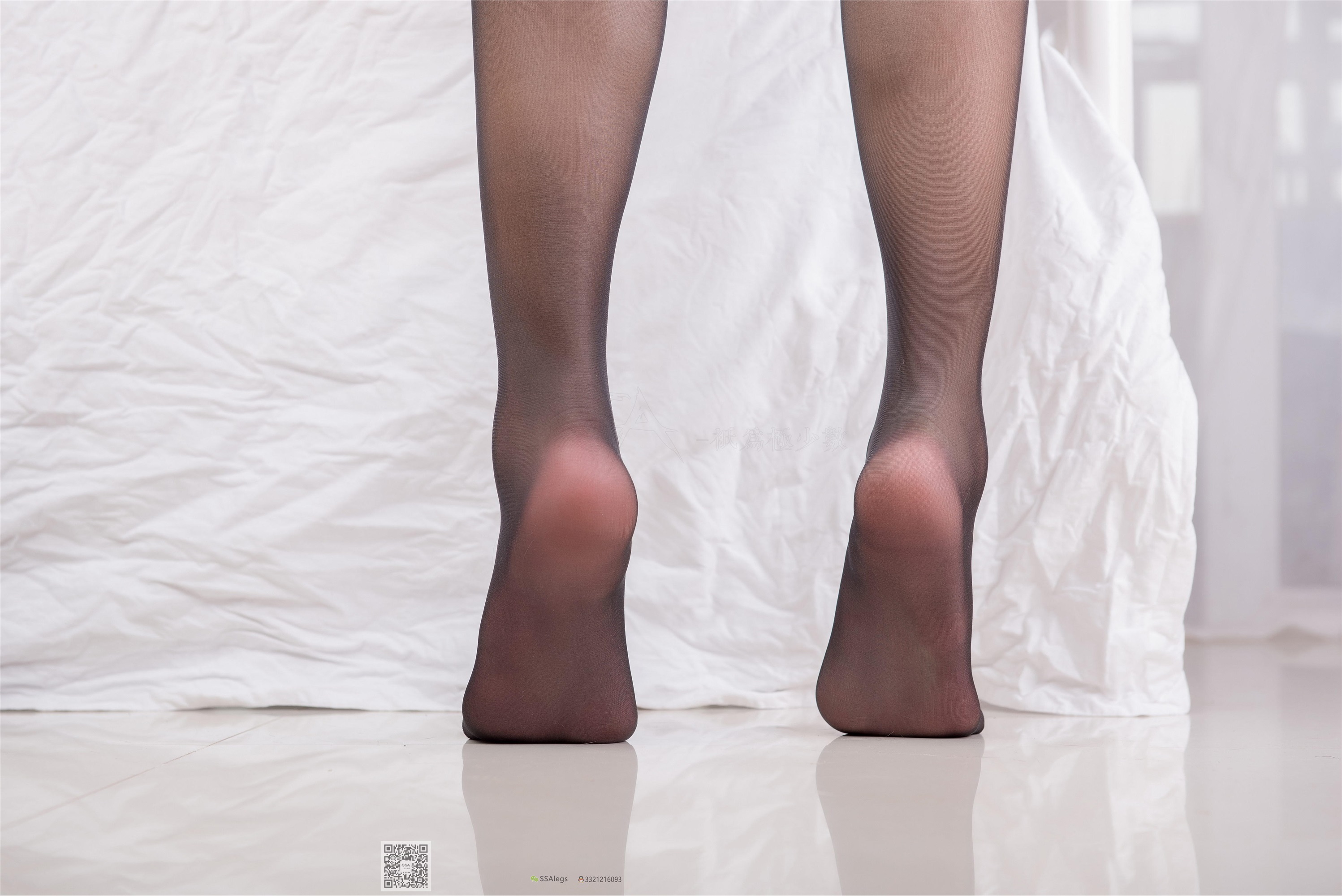 SSA丝社 NO.035 大大的警服长筒丝袜及裸足